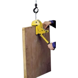 Pince de levage pour panneau bois